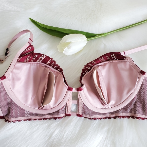 VICTORIA'S SECRET LIGHTLY LINED BRA 34C - Picture 4 of 6